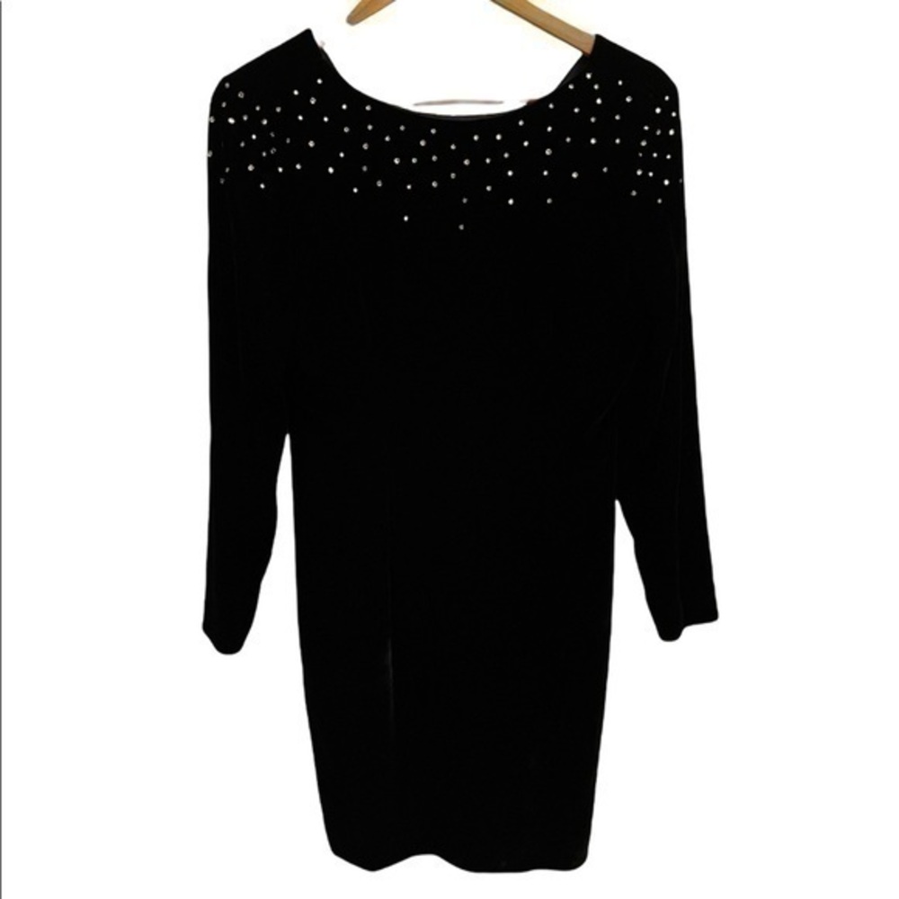 St Gillian Black Velvet Rhinestone Fits like small- Rhinestones are each stapled